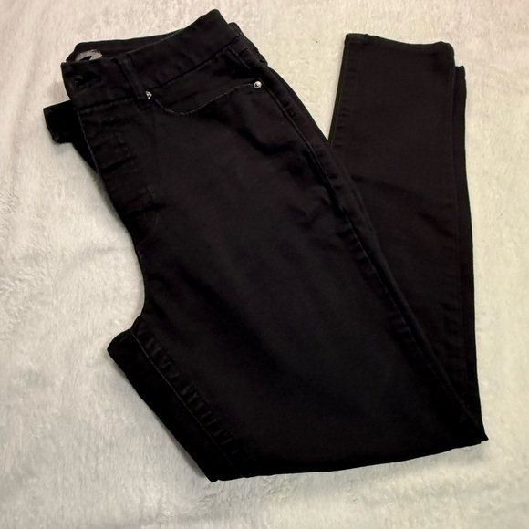 Seven7 Black Skinny Jeans Modern Sleek Fit - Picture 3 of 7